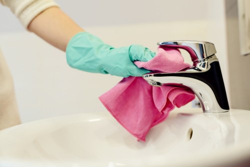 Professional one off cleaning service in SW20 kitchen area
