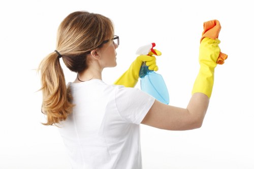 Signs your oven needs cleaning in SW20 with grease and residue buildup