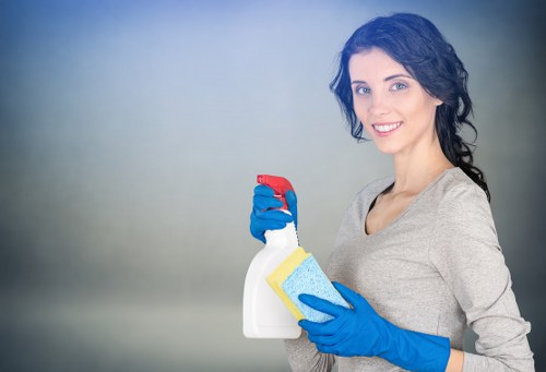 Deep carpet cleaning process for a busy SW20 property